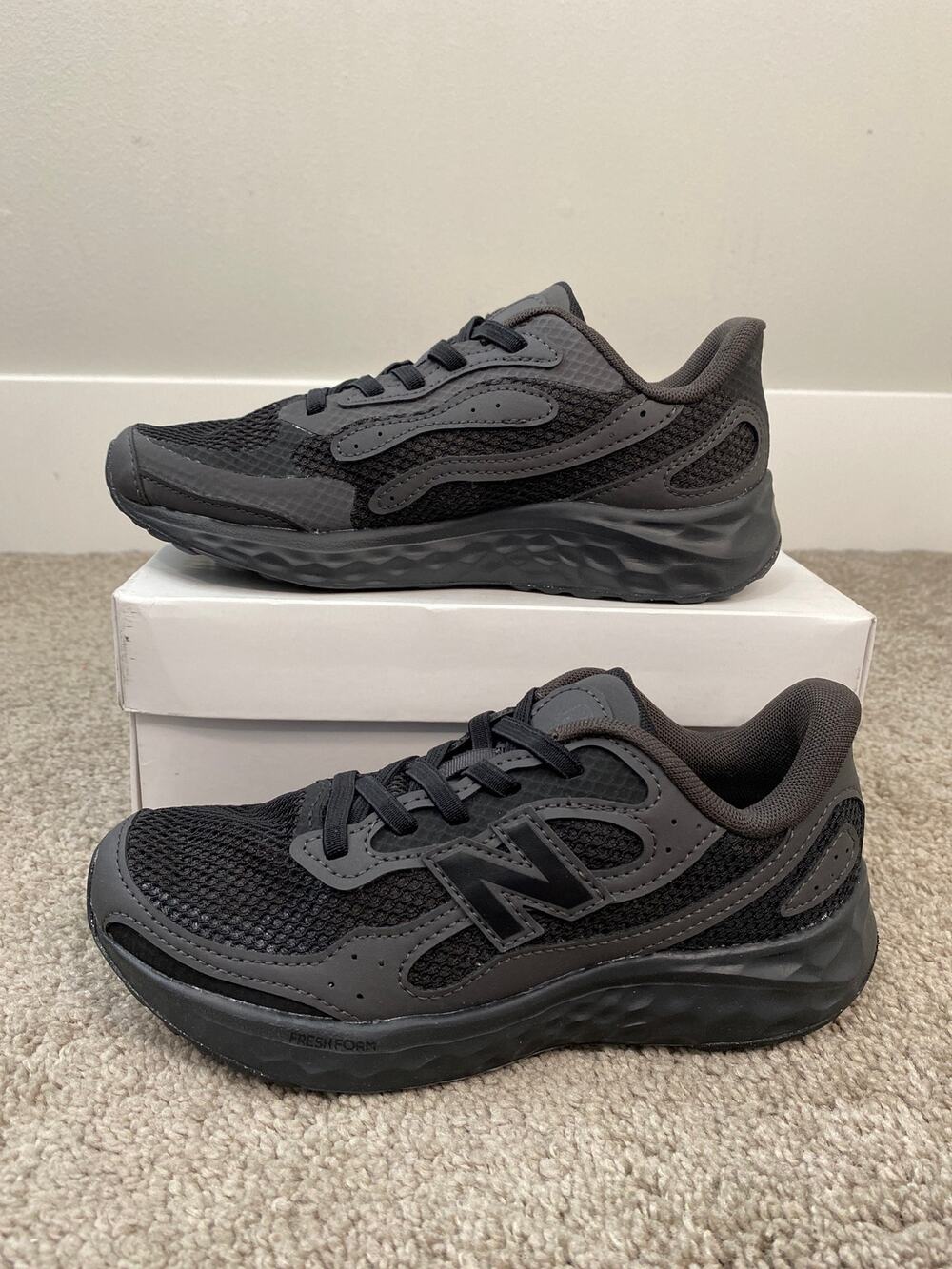 New Balance Kids Fresh Foam Arishi Lux Black Sneakers Size 1